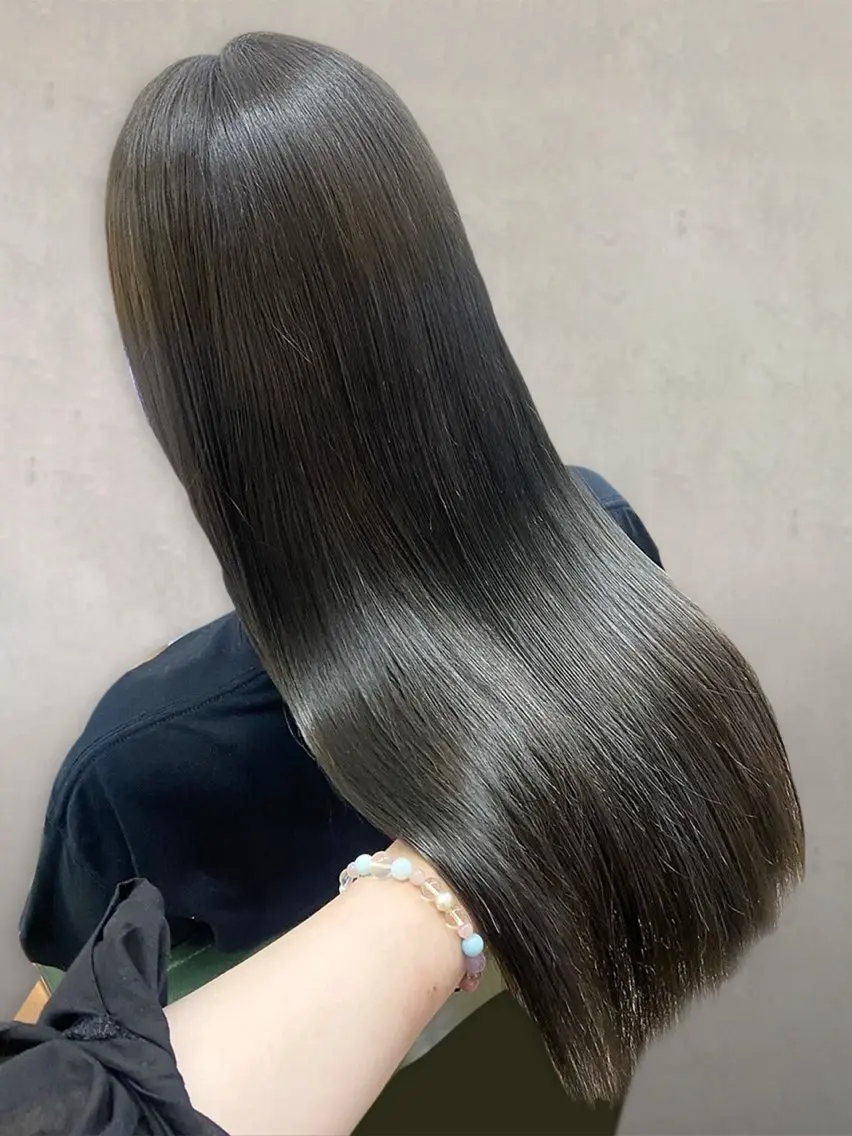 縮毛矯正モデルの写真