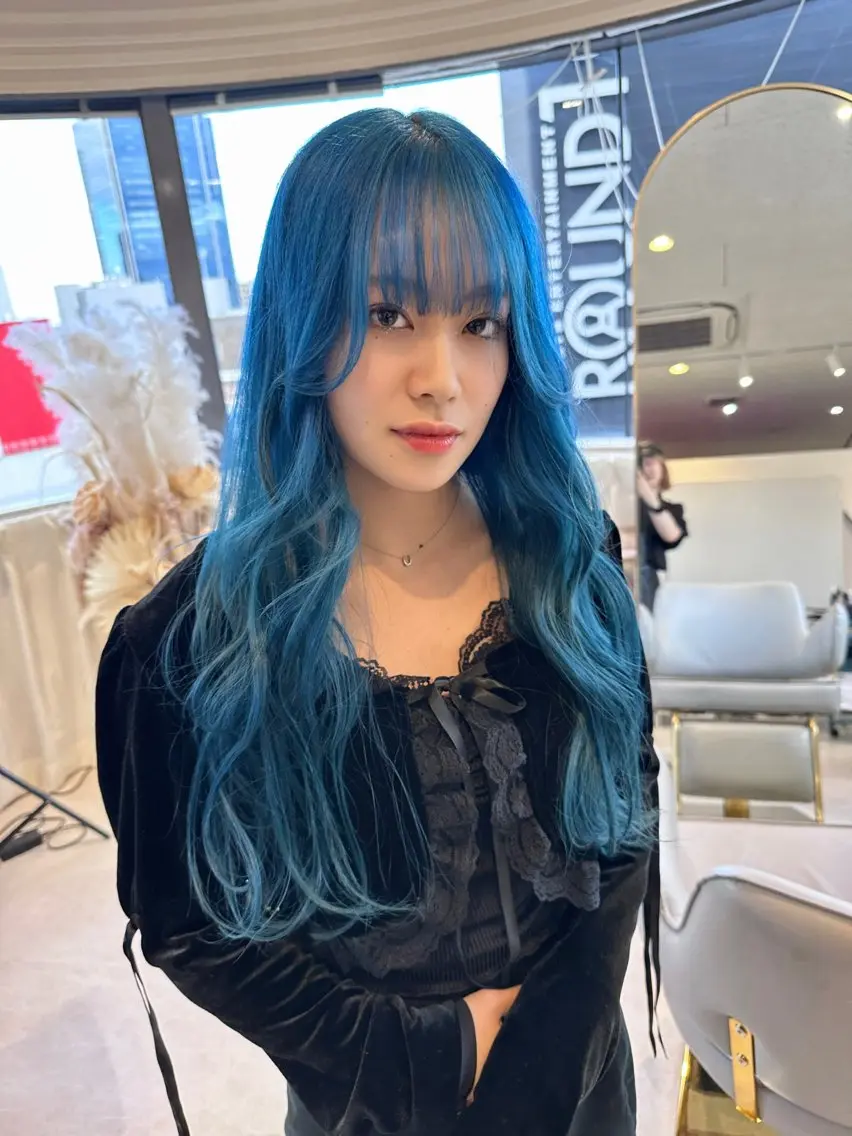 ロング カラー 女性艶髪マンツーマン YUKIのヘアスタイル