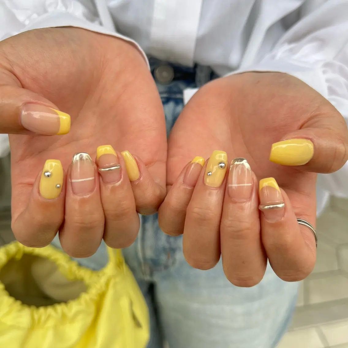 ネイル 春ネイル 黄色 Rommy Arisaのネイルデザイン