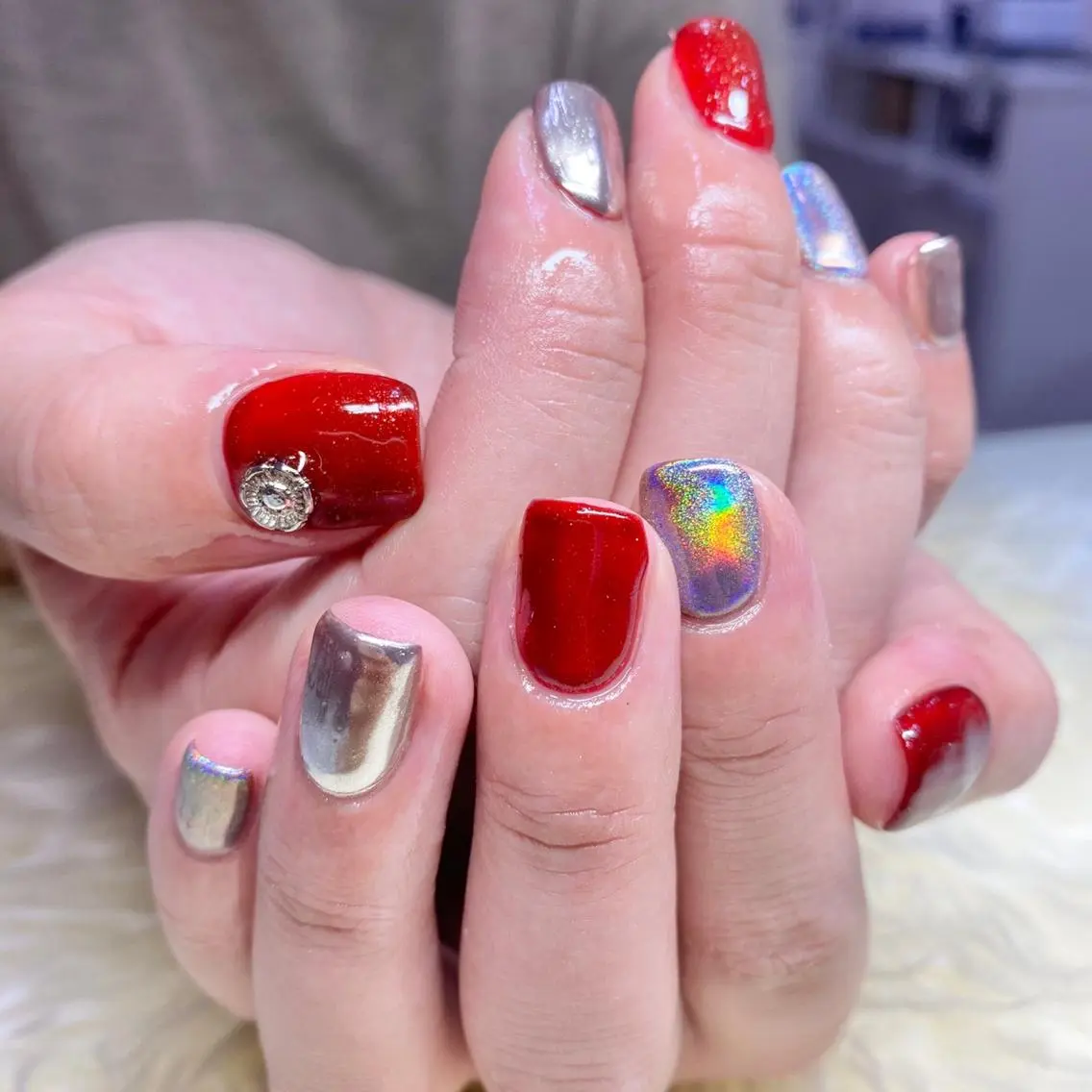 ネイル ミラーネイル ハンドネイル Nail&eye Belire 新宿のネイルデザイン