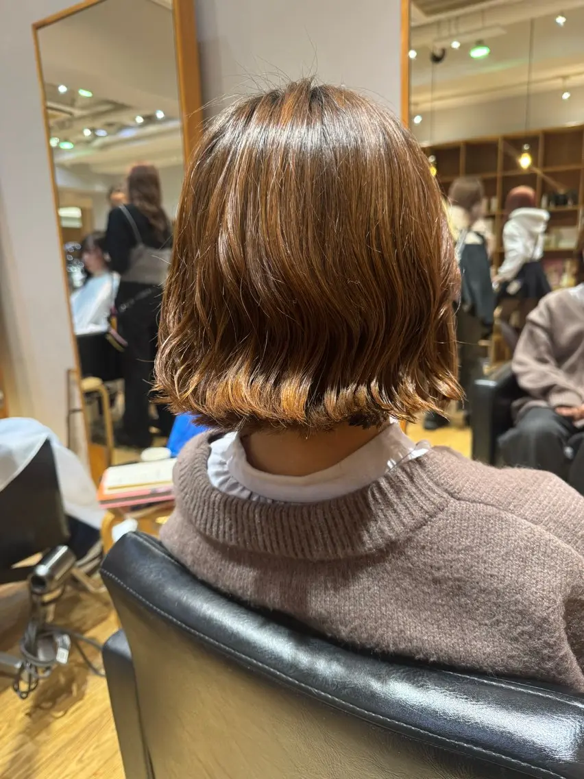 ショート カット パーマ トリートメント 大人可愛い♡コテ巻き パーマ🌼杉田 萌恵のヘアスタイル