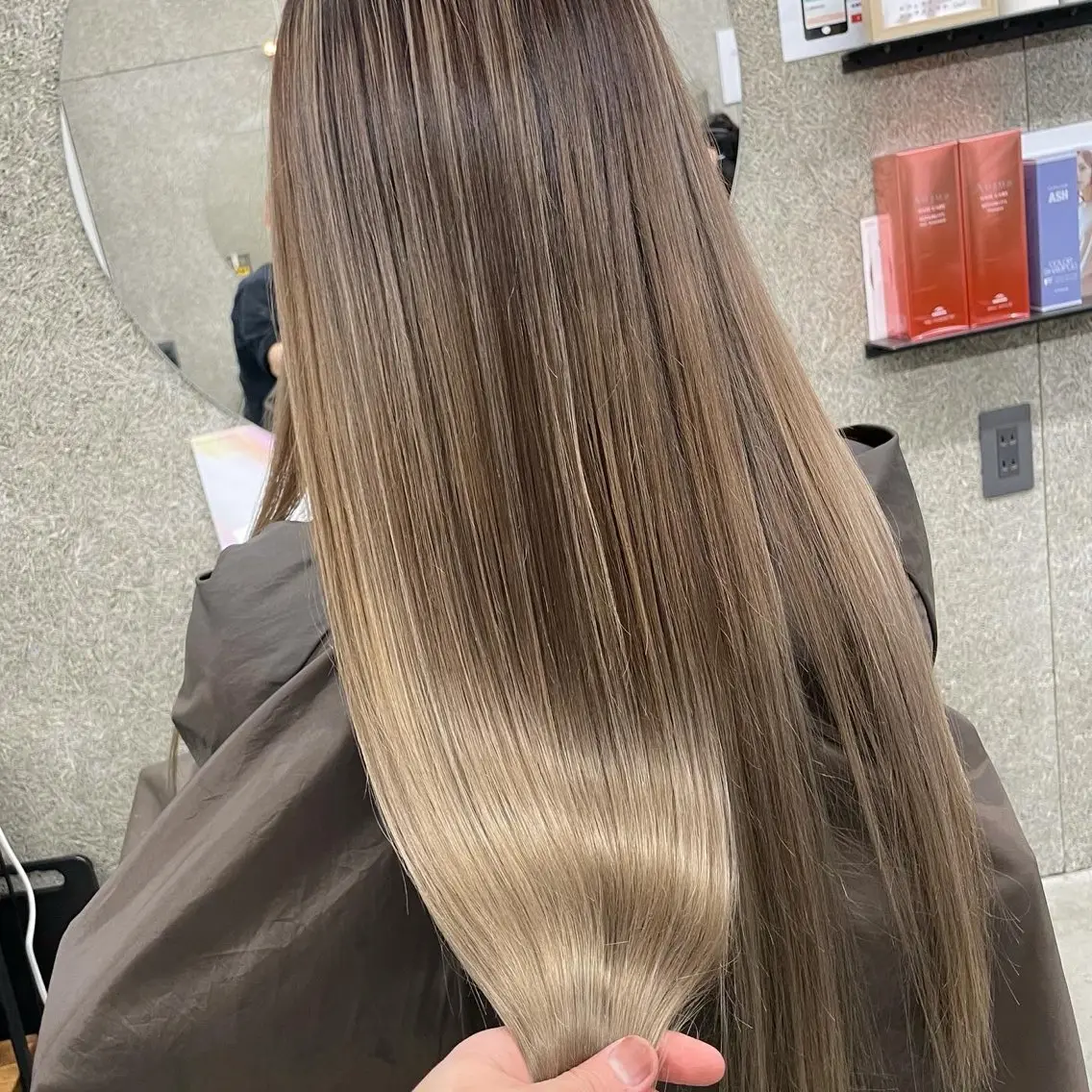 ロング カラー ヘアカラー トリートメント Lull1人美容室 バレイヤージュのヘアスタイル