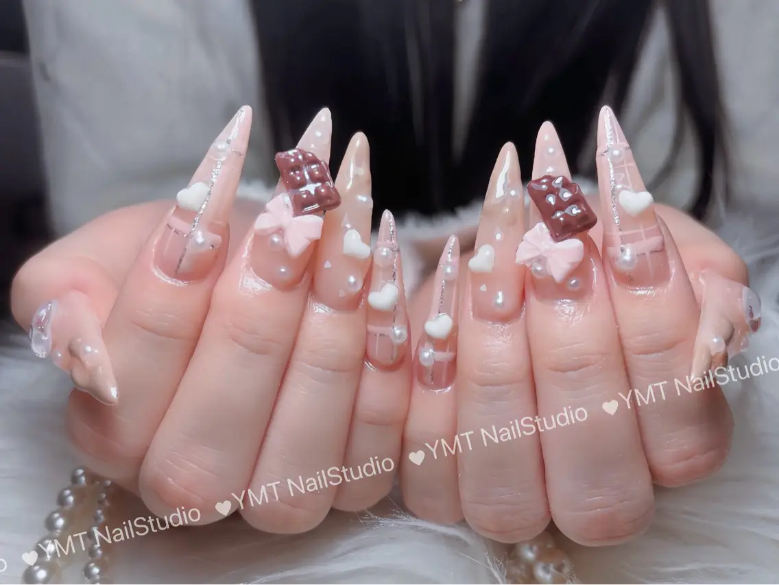 ネイル 長さ出し フットネイル ジェルネイル 韓国ネイル マグネットネイル ハンドネイル YMT NailStudioのネイルデザイン