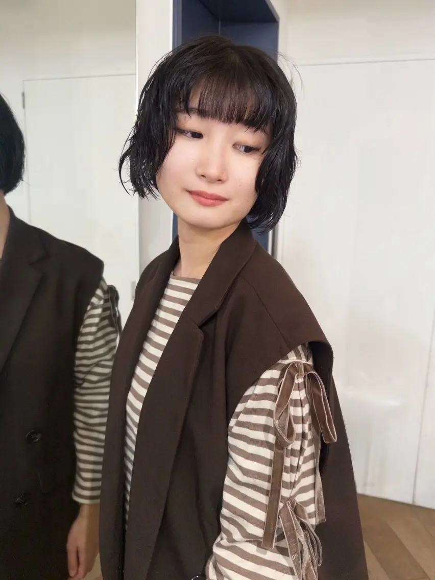 ミディアム カラー 透明感カラー ダークグレー ダークグレージュ グレージュ ボブ ヘアカラー sota/アンニュイ /ラフさ/モノトーンのヘアスタイル