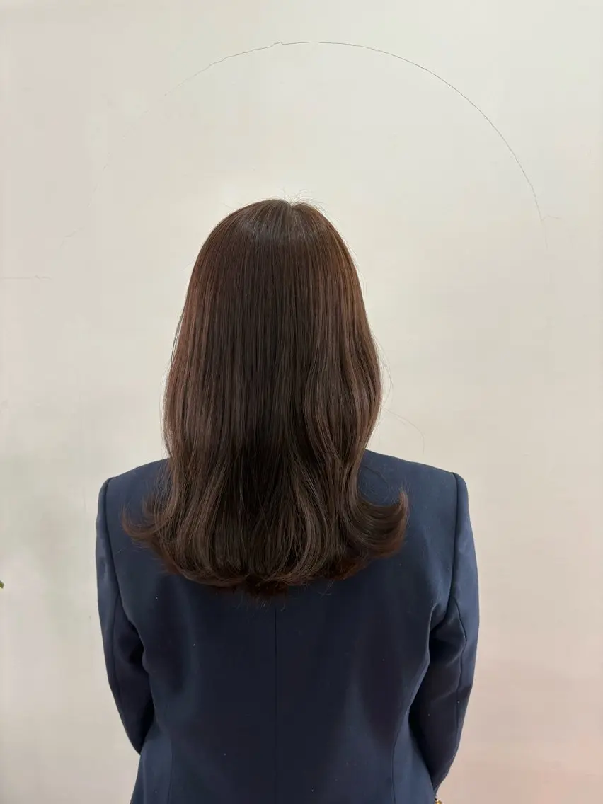 【ブリーチなしで垢抜け🫧】透明感Wカラーの写真