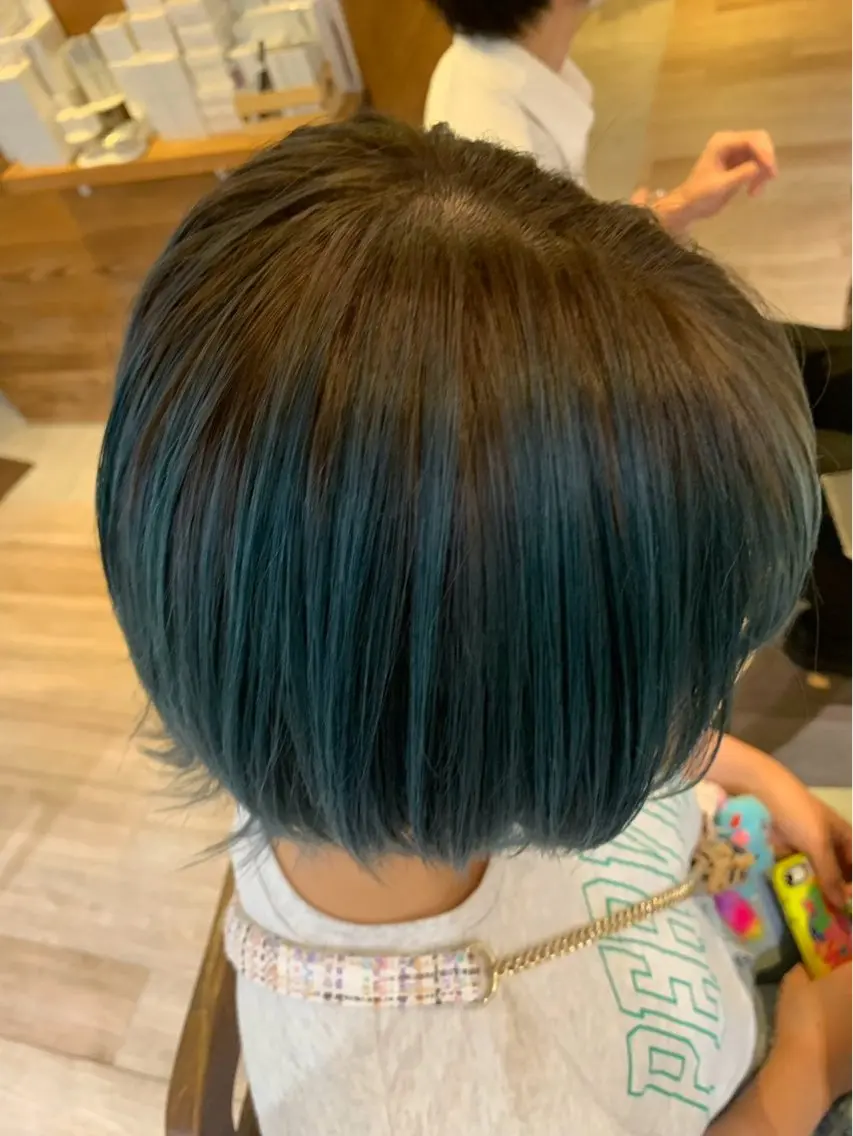 ショート カラー ウルフカット ツイストパーマ 夏果⭐︎fifth 天神 海外風パーマのヘアスタイル