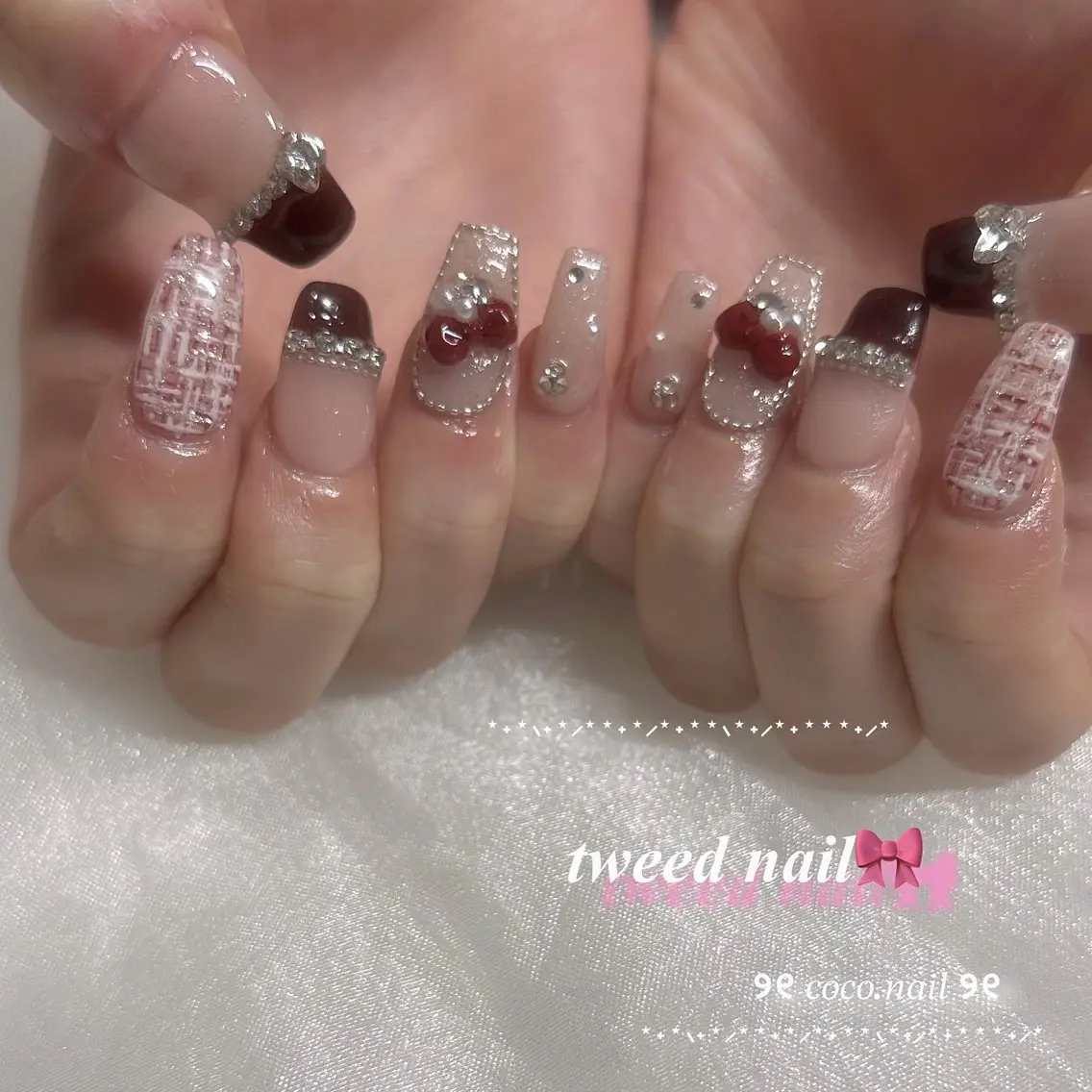 ネイル ハンドネイル フットネイル lili.nail y2k/長さ出しのネイルデザイン