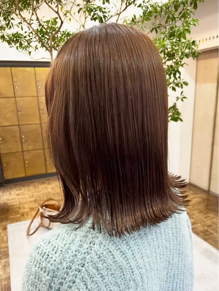 ミディアム カラー 森 彩夏のヘアスタイル