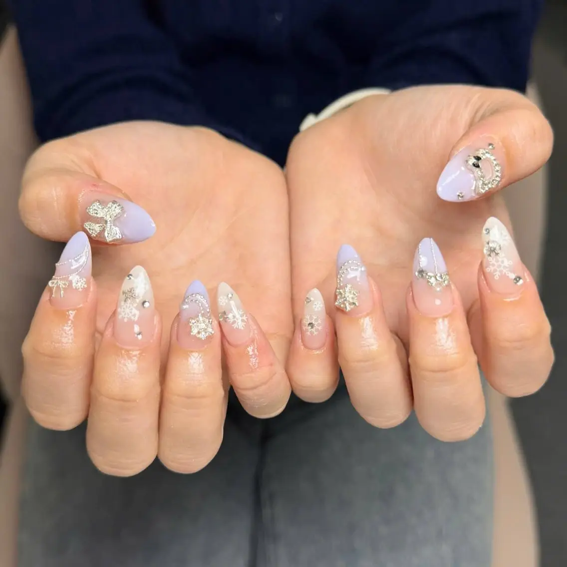 ネイル オーロラネイル 長さ出し フレンチネイル ジェルネイル マグネットネイル ハンドネイル KITTY nailsのネイルデザイン