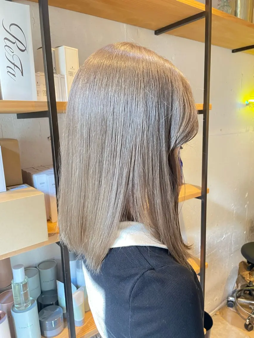 🔥U24学割🔥　ダブルカラー【全頭ブリーチ＋カラー】➕カット　¥11800の写真