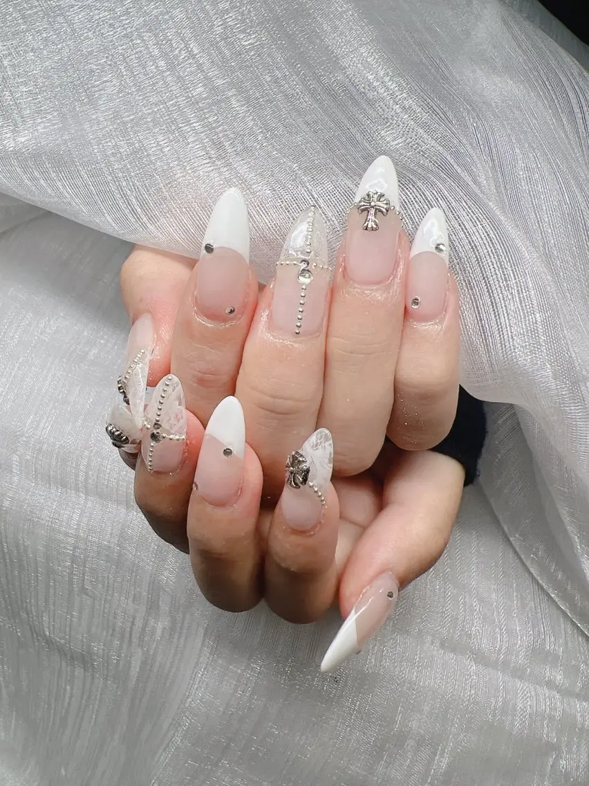 ネイル ハンドネイル Lee Nailsのネイルデザイン