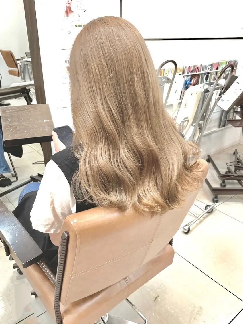 ロング ヘアカラー トリートメント 宝塚南口徒歩2分 ルイスのヘアスタイル
