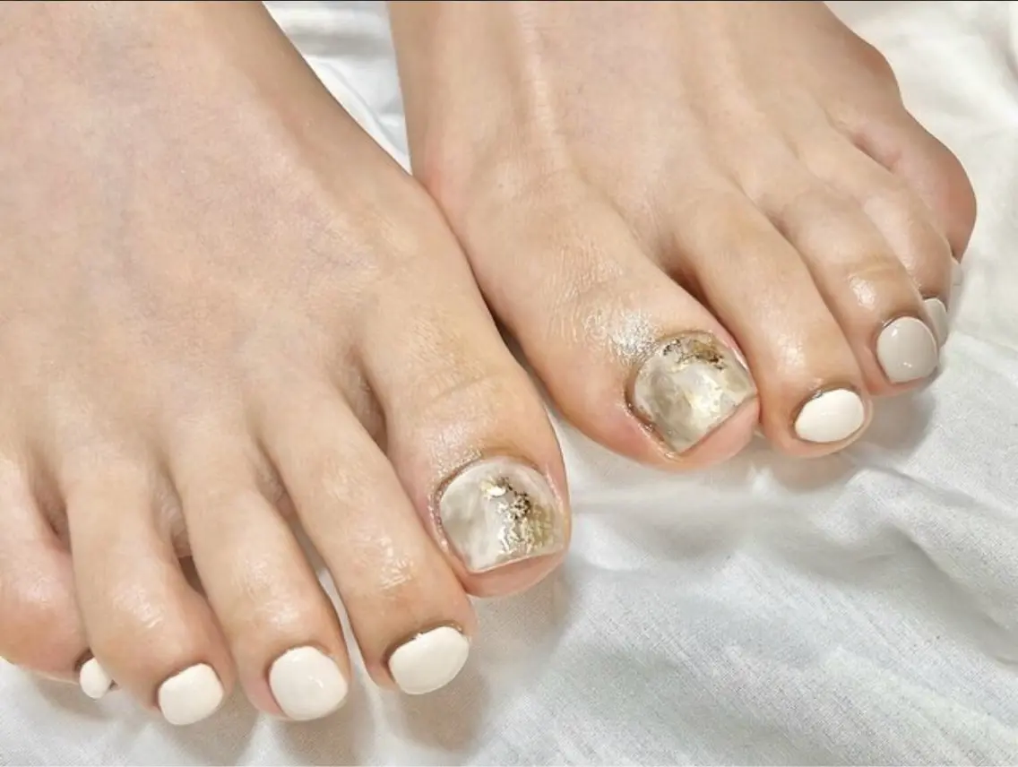 ネイル フットネイル One YUZUKIのネイルデザイン