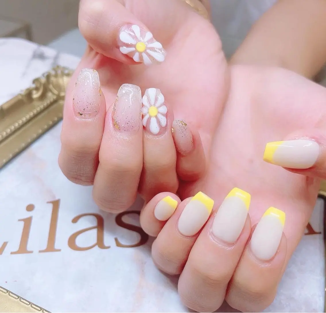 ネイル ボルドー フレンチネイル ジェルネイル ハードジェル キラキラネイル Lilas Nailのネイルデザイン