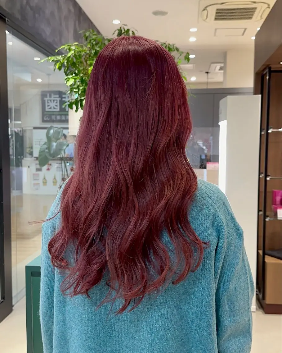 ロング カラー レッドカラー NAKAHARA TSUKUSHIのヘアスタイル