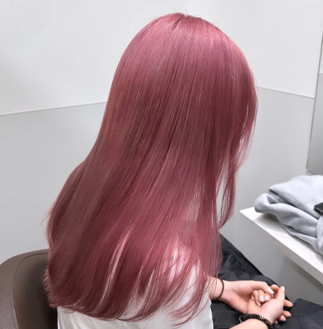 セミロング カラー カット ヘアカラー トリートメント 💫艶ハイトーン×髪 質改善💫リュウトのヘアスタイル