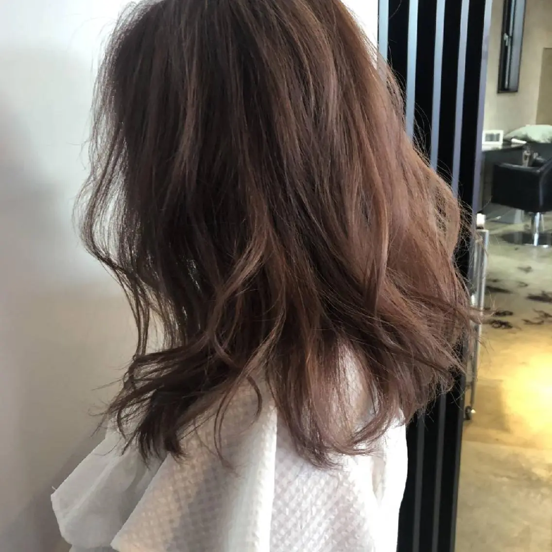 ミディアム カラー looker ルーカーのヘアスタイル