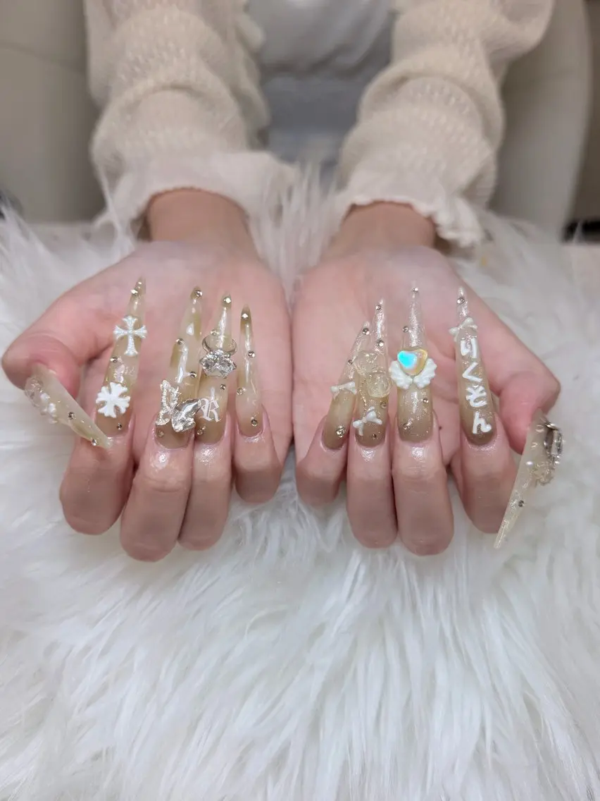 ネイル ハンドネイル ハンドケア Anh Nail 歌舞伎町のネイルデザイン