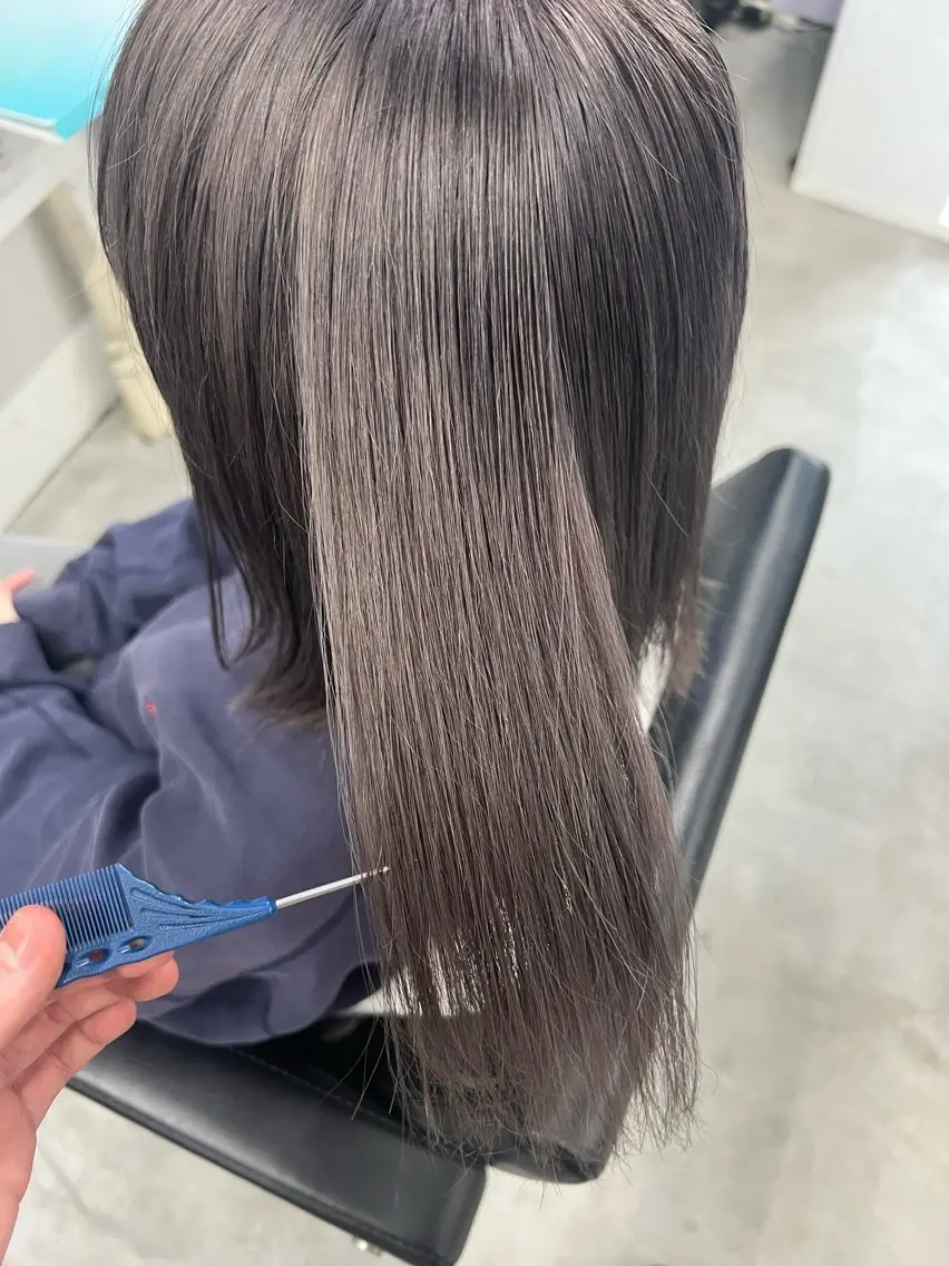 ショート ヘアカラー ハイトーンカラー 坂本 翼のヘアスタイル