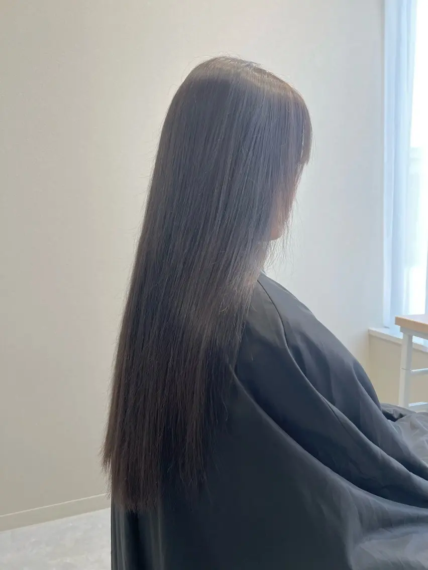 ロング ヘアカラー 桑野 胡桃のヘアスタイル