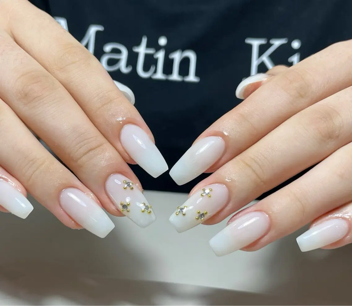 ネイル ハンドネイル ハンドケア 🍑 momo_nailのネイルデザイン