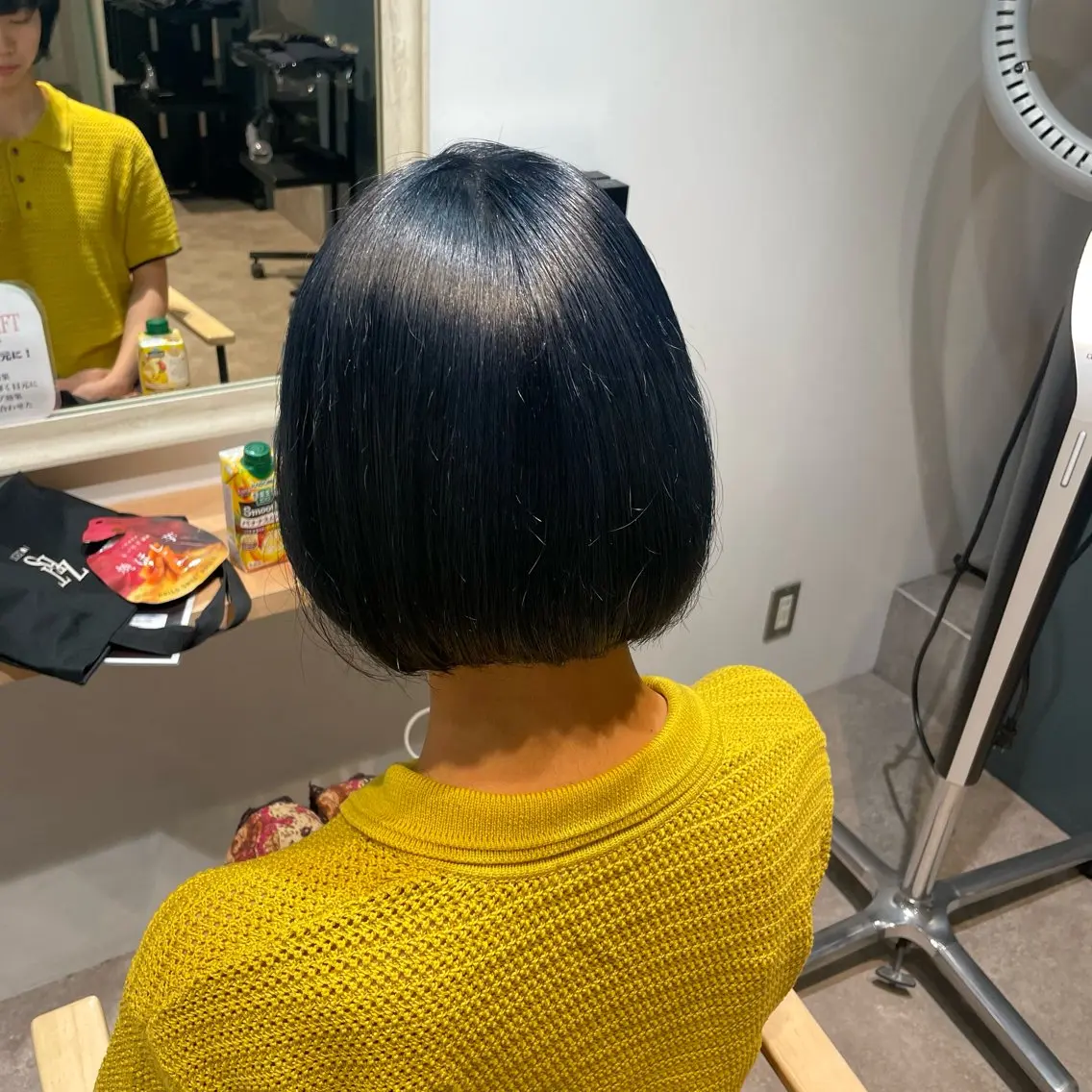 ショート カラー 黒髪 ブルーカラー ブルーブラック ヘアカラー ハイトーン🦄ネイル 💞のぶちのネイルデザイン