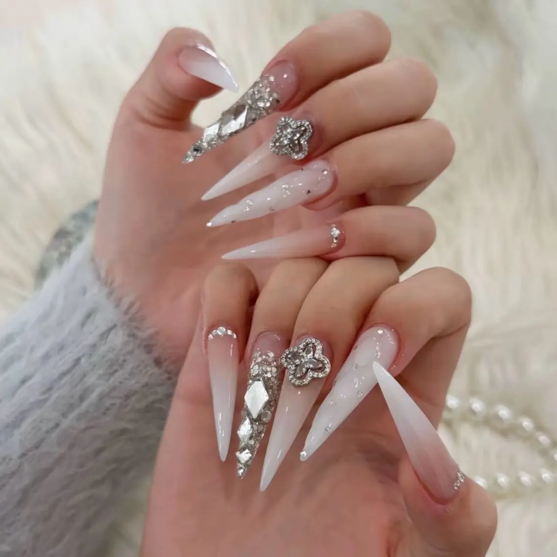 ネイル ハンドネイル Luna Gladeのネイルデザイン
