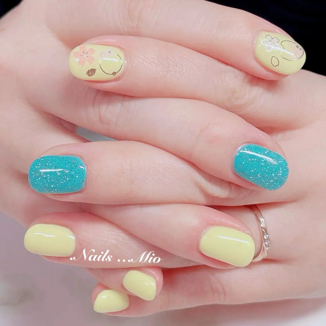 ネイル アートネイル 桜ネイル ジェルネイル ワンカラーネイル 赤色 .Nails Mio 赤羽西ネイルサロンのネイルデザイン