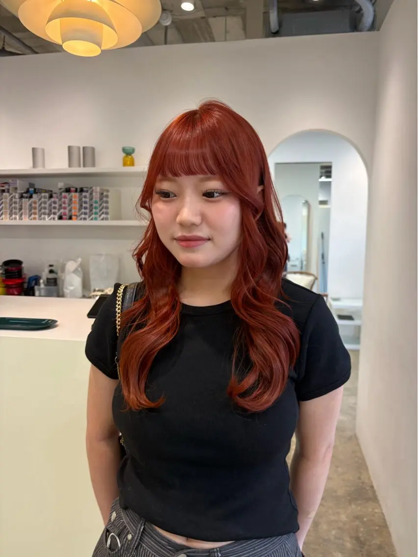 セミロング ヘアカラー mihane fit hueのヘアスタイル