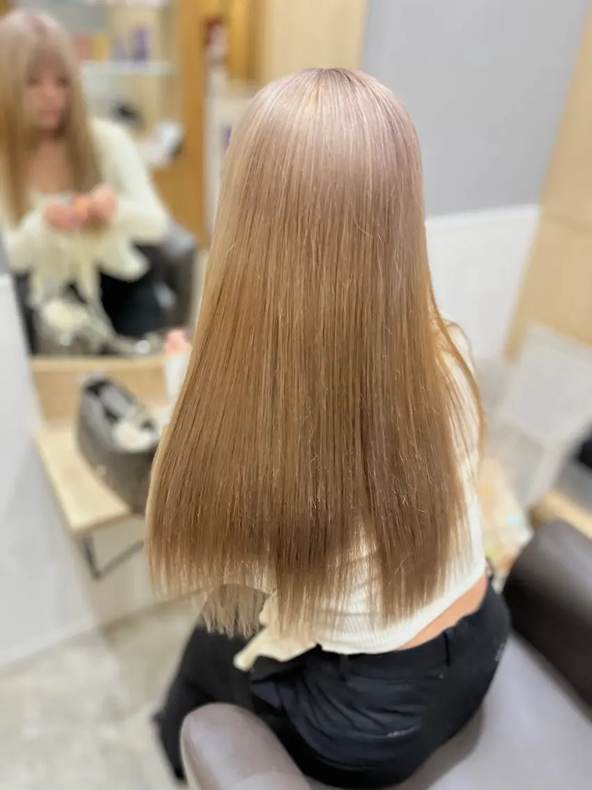 ロング miloc naha ナナカのヘアスタイル