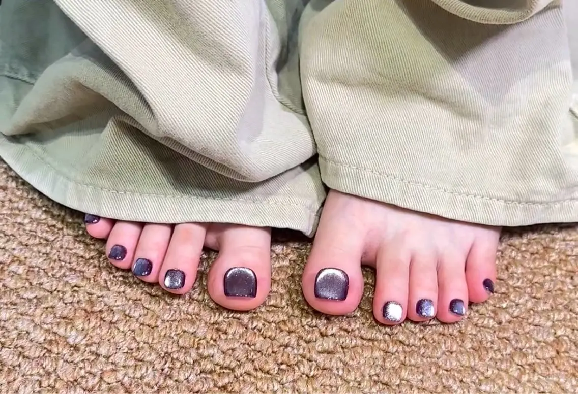 ネイル フットネイル H3 Nail Miniのネイルデザイン