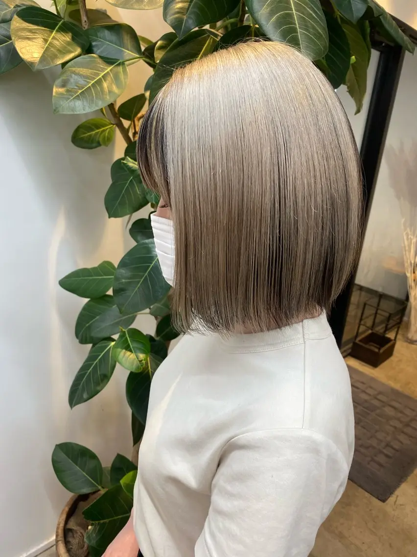 ショート カラー 🌼ハイライト透明感 🌼maiのヘアスタイル