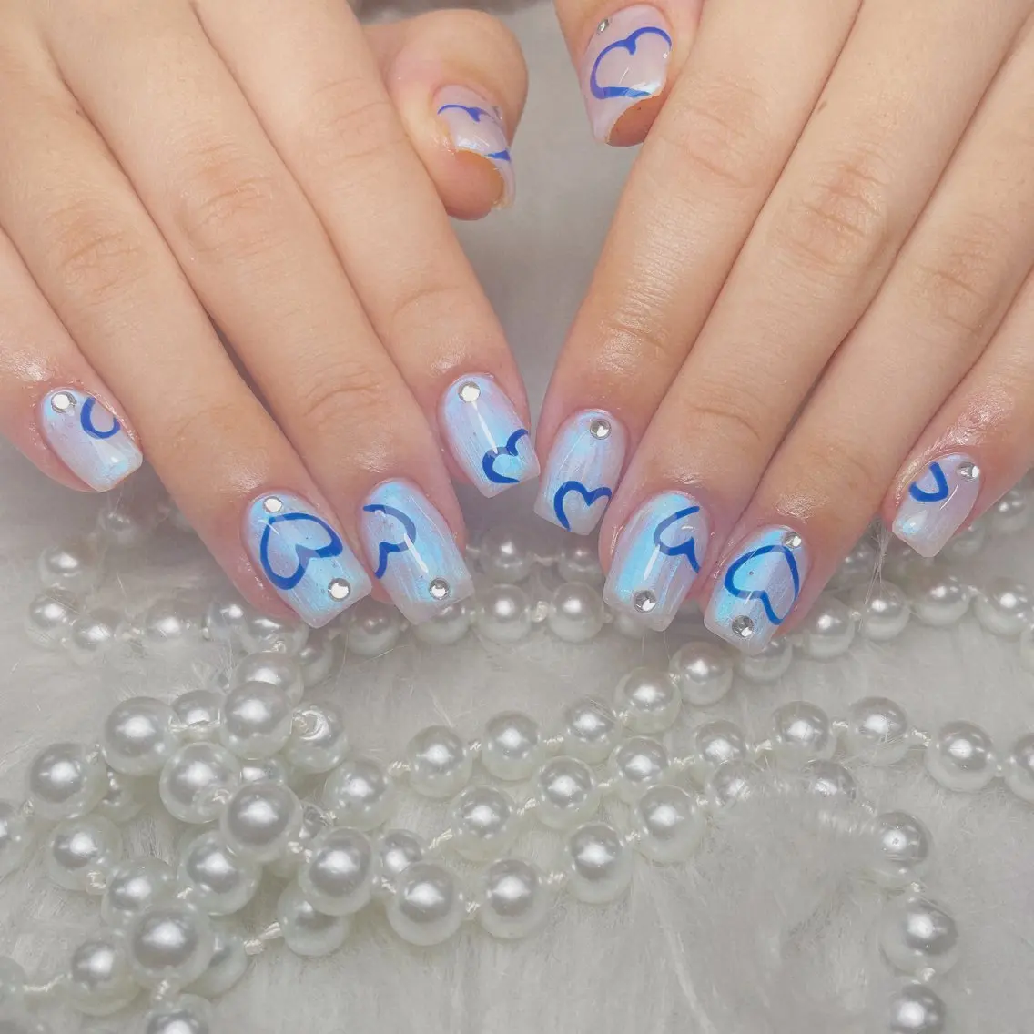ネイル チークネイル ジェルネイル キラキラネイル 韓国ネイル マグネットネイル ハンドネイル DR 💅のネイルデザイン