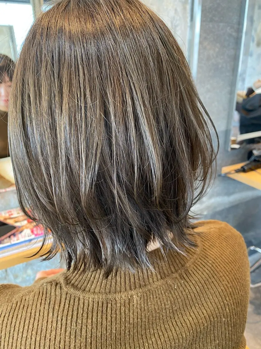 ショート カラー 塚本 昂のヘアスタイル