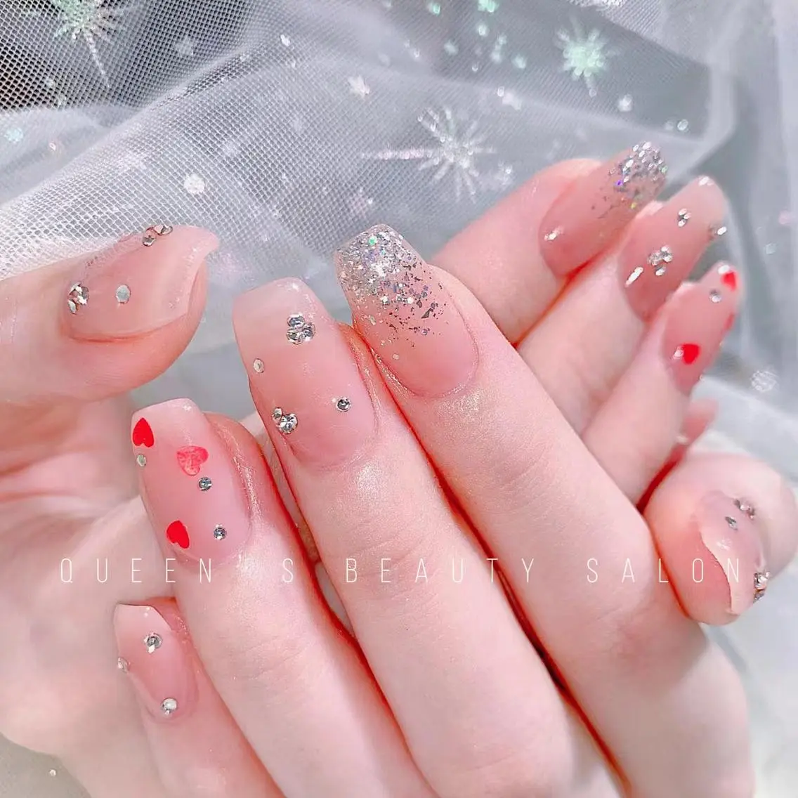 ネイル ハンドネイル Queens みなみのネイルデザイン