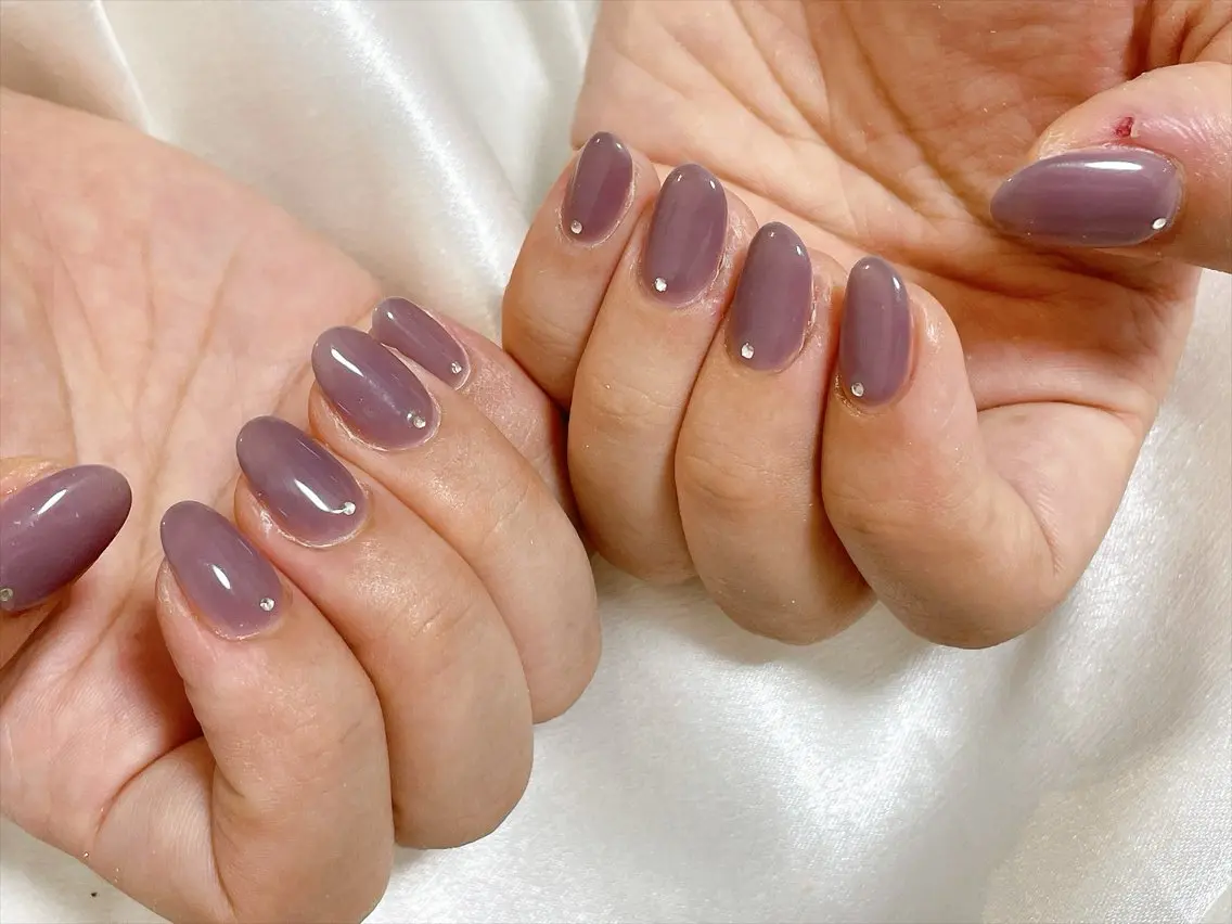 ネイル アニマル柄 オーロラネイル フットネイル フレンチネイル ジェルネイル ハンドネイル mogu nailのネイルデザイン