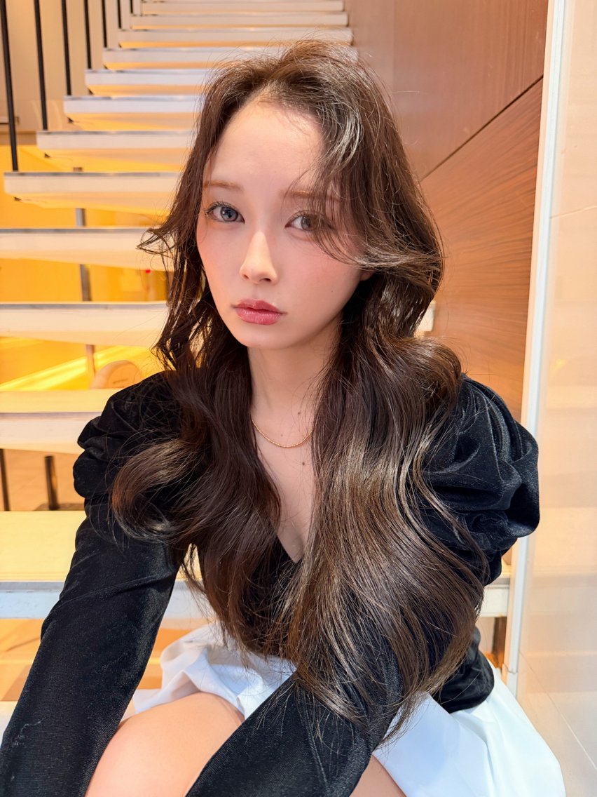 セミロング カラー ダブルカラー グレージュ レイヤーカット カット ヘアカラー トリートメント AiM 大名　似合わせカットのヘアスタイル
