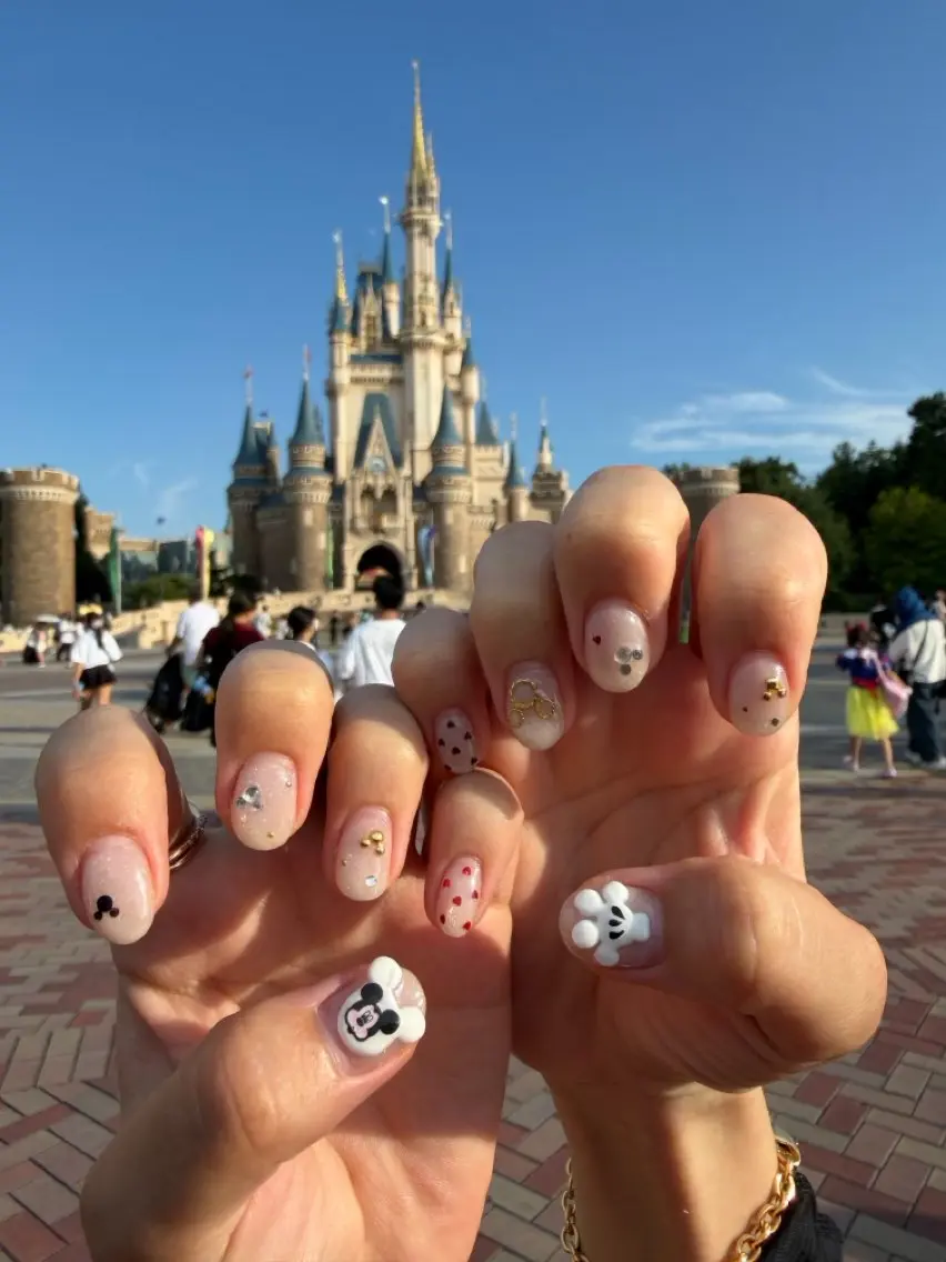 ネイル フラッシュネイル フラッシュマグ フットネイル フレンチネイル 韓国ネイル ハンドネイル SAKU nail 作島茜のネイルデザイン