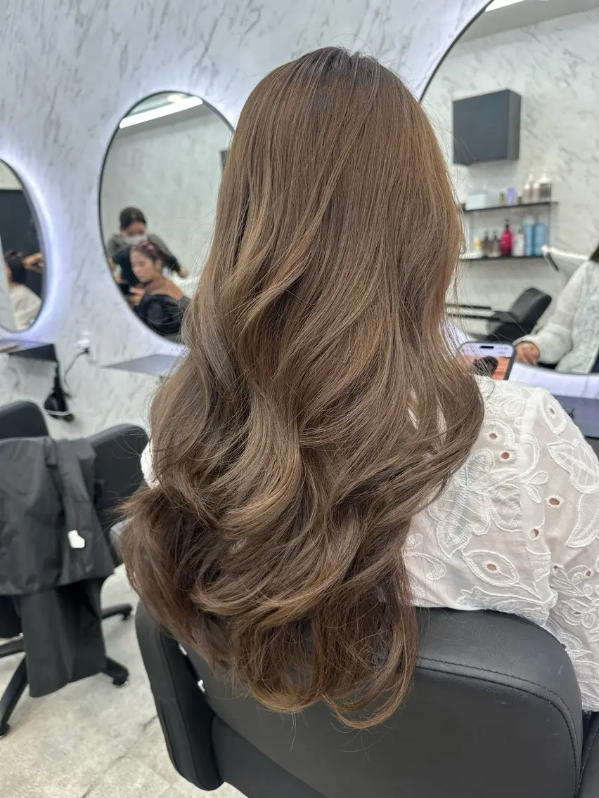 ロング カラー 遠藤沙也加 /レイヤーカットのヘアスタイル