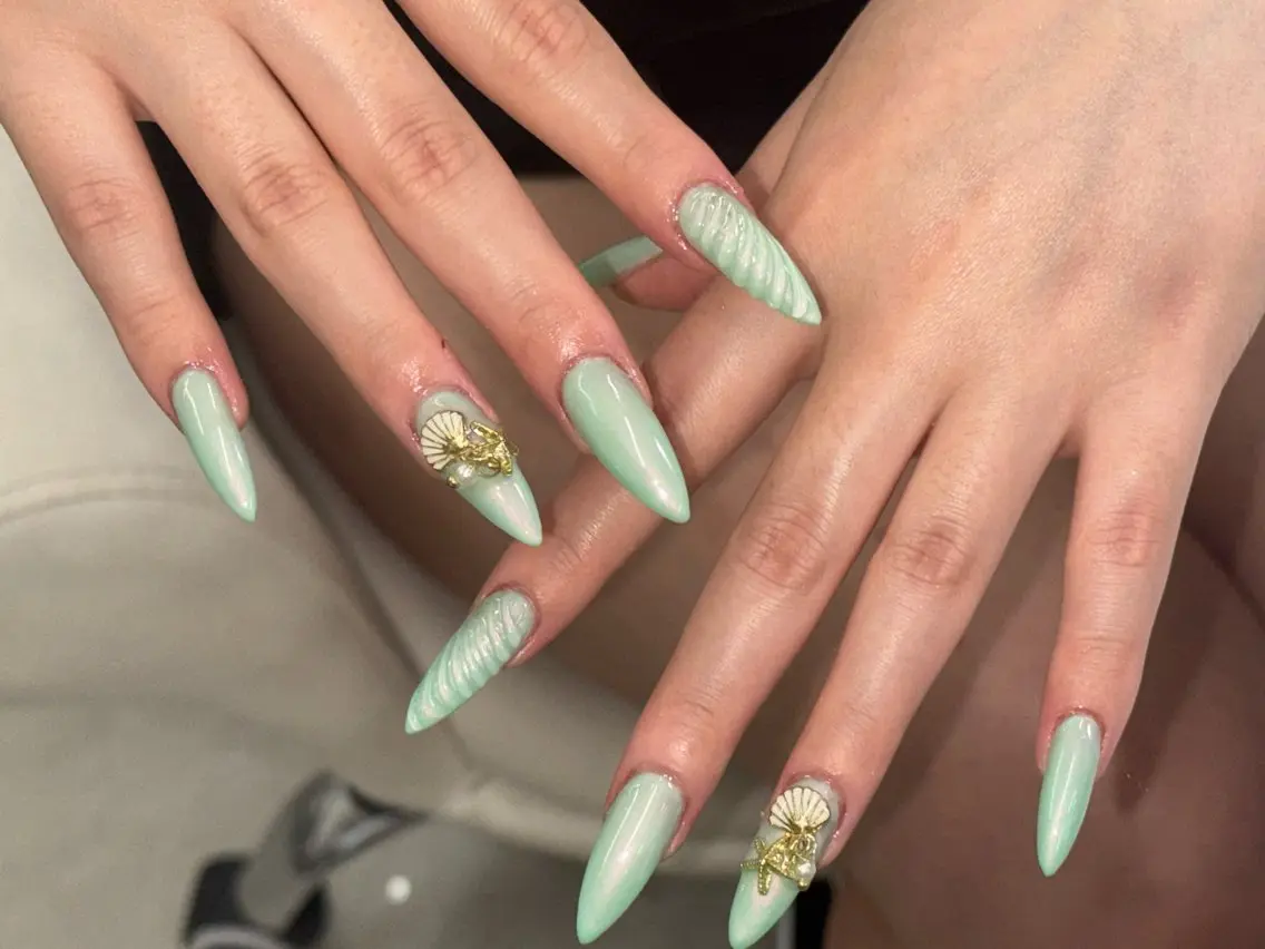 ネイル lucky nail 歌舞伎町のネイルデザイン