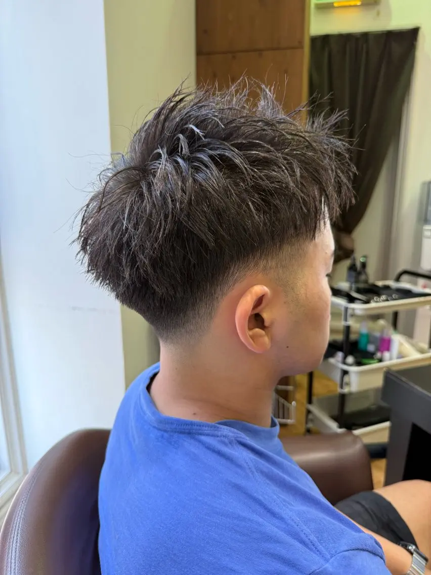 ショート メンズ フェードカット 溝口 槙里也のヘアスタイル