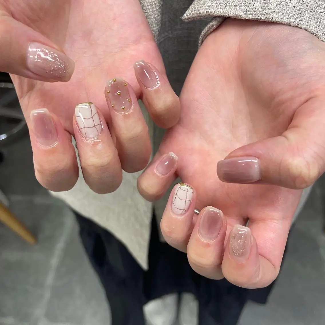 ネイル アートネイル チークネイル ジェルネイル ミラーネイル ニュアンスネイル nailstudio eviz新宿店のネイルデザイン