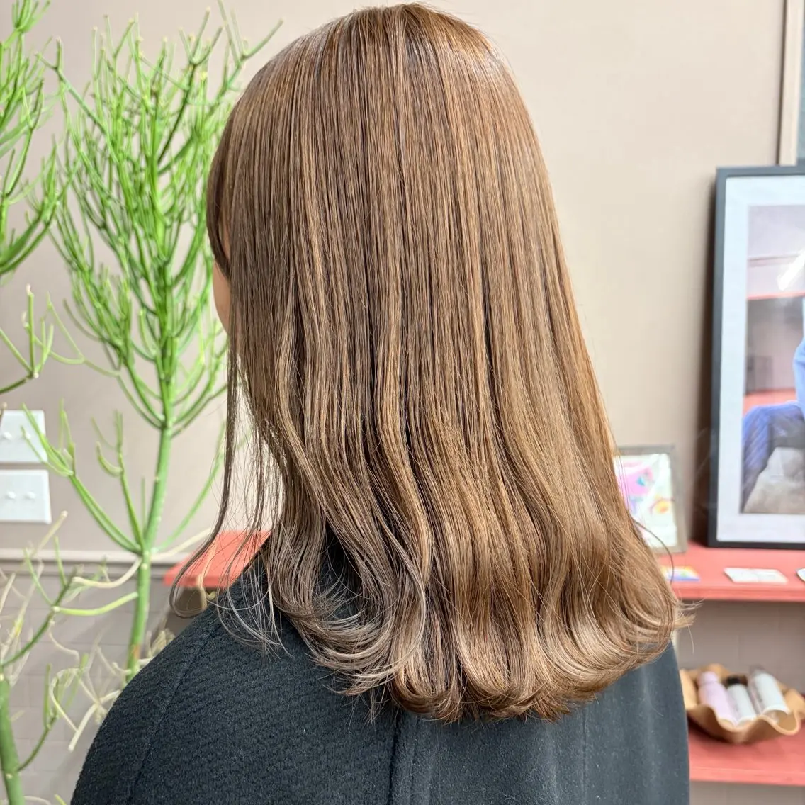 セミロング カラー ヘアアレンジ HIBIKI / 透明感カラーのヘアスタイル