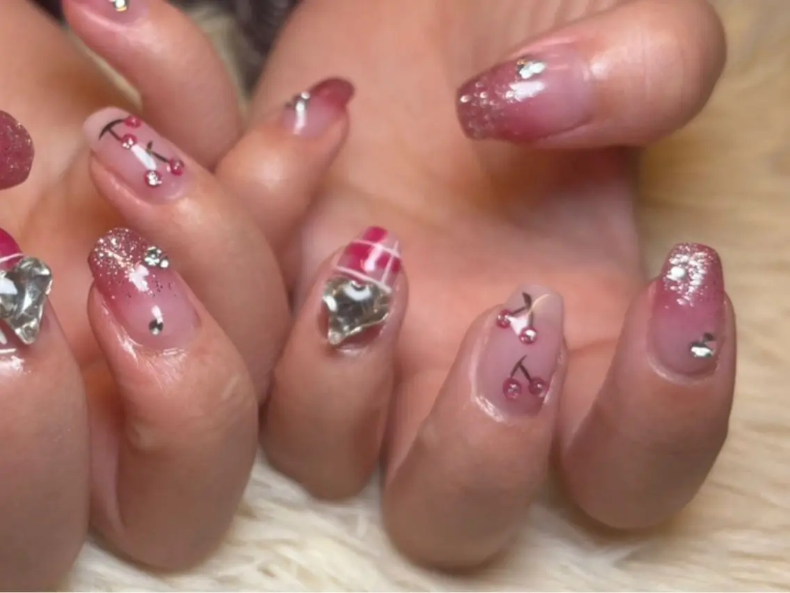 ショート 韓国風ヘア クリスマス ゆず- Nail Salonのネイルデザイン