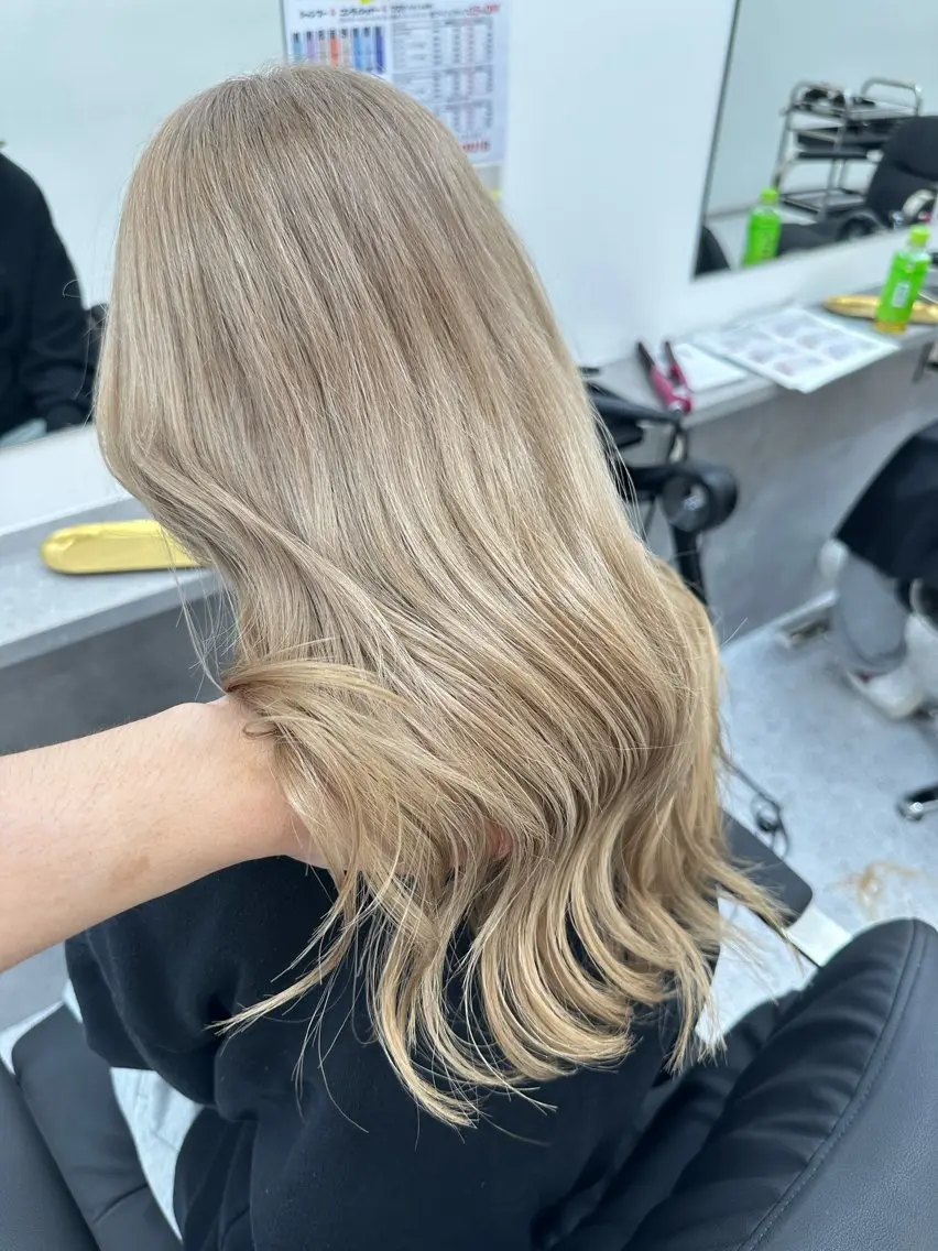 ロング カラー ヘアアレンジ 久米 治仁のヘアスタイル