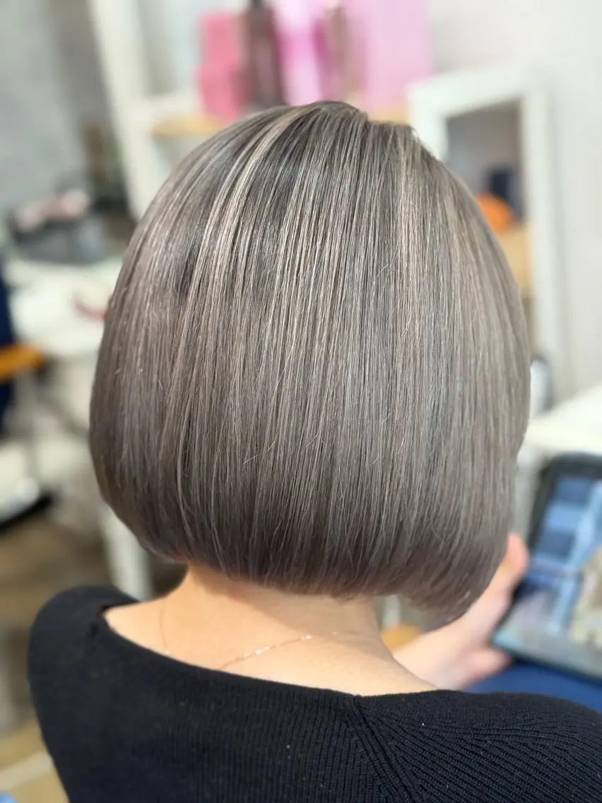 ミディアム ヘアカラー Snaly カラー特化ページのヘアスタイル
