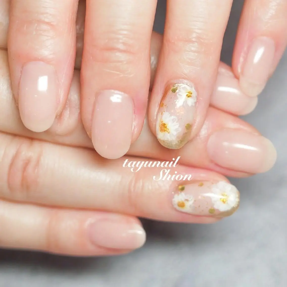 ネイル ブルー フラワーネイル ジェルネイル パラジェル 春ネイル ネイルサロン 【たゆnail】のネイルデザイン