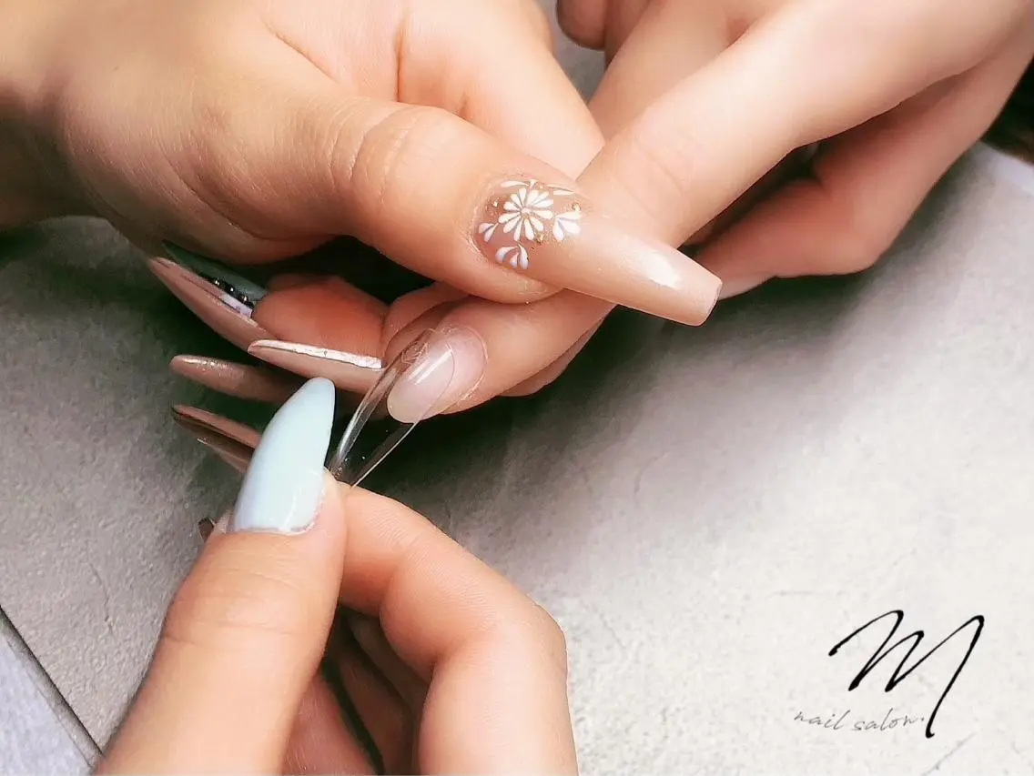 ネイル ジェルネイル スカルプネイル ネイルチップ Mnailsalon フィルイン対応サロンのネイルデザイン
