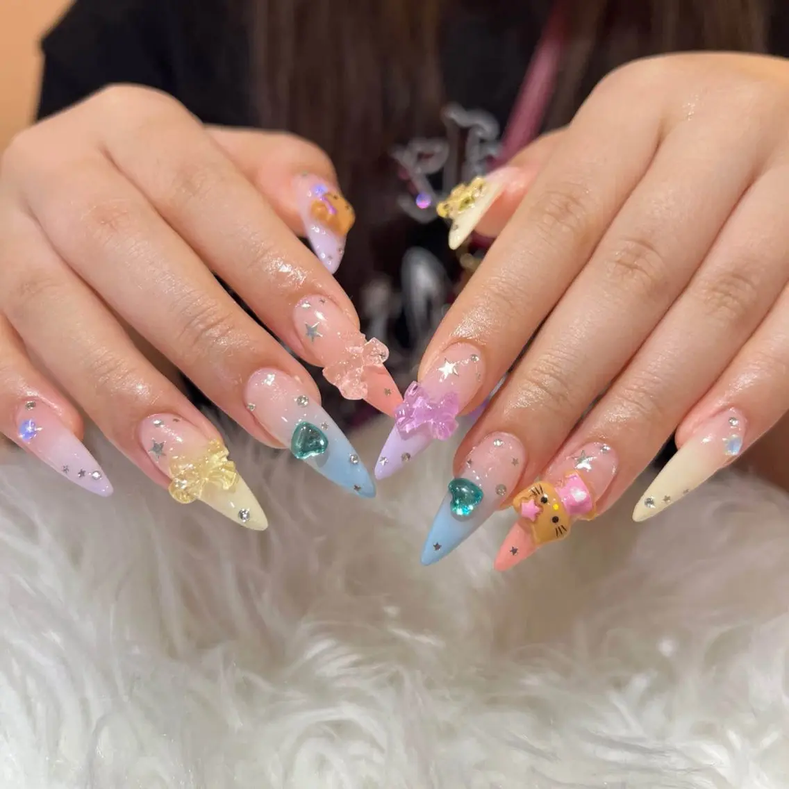 ネイル EMI NAILSのネイルデザイン