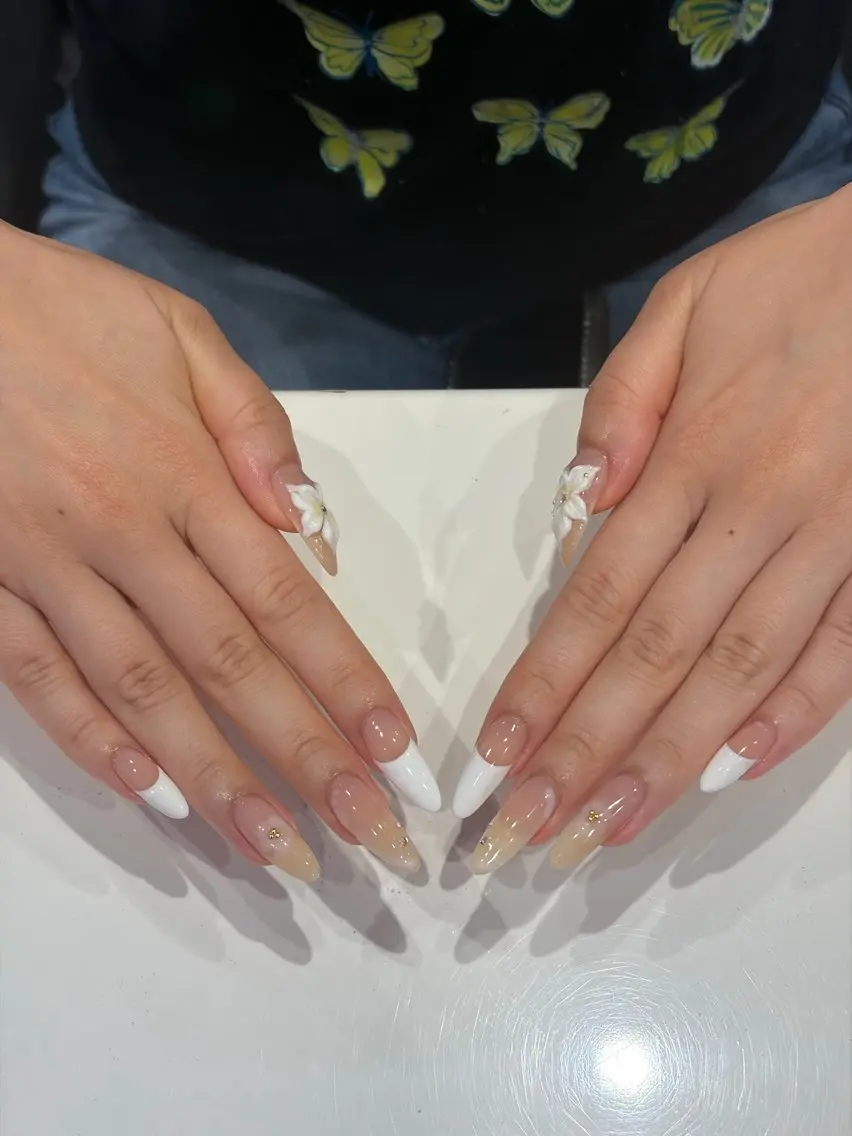 ネイル SHELLTOKYO Hana🌺のネイルデザイン